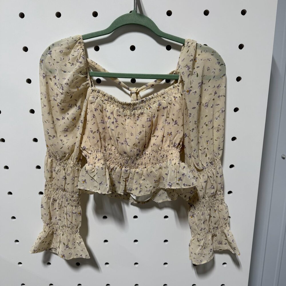 NWT Storia Cream Flowy Set Size Medium